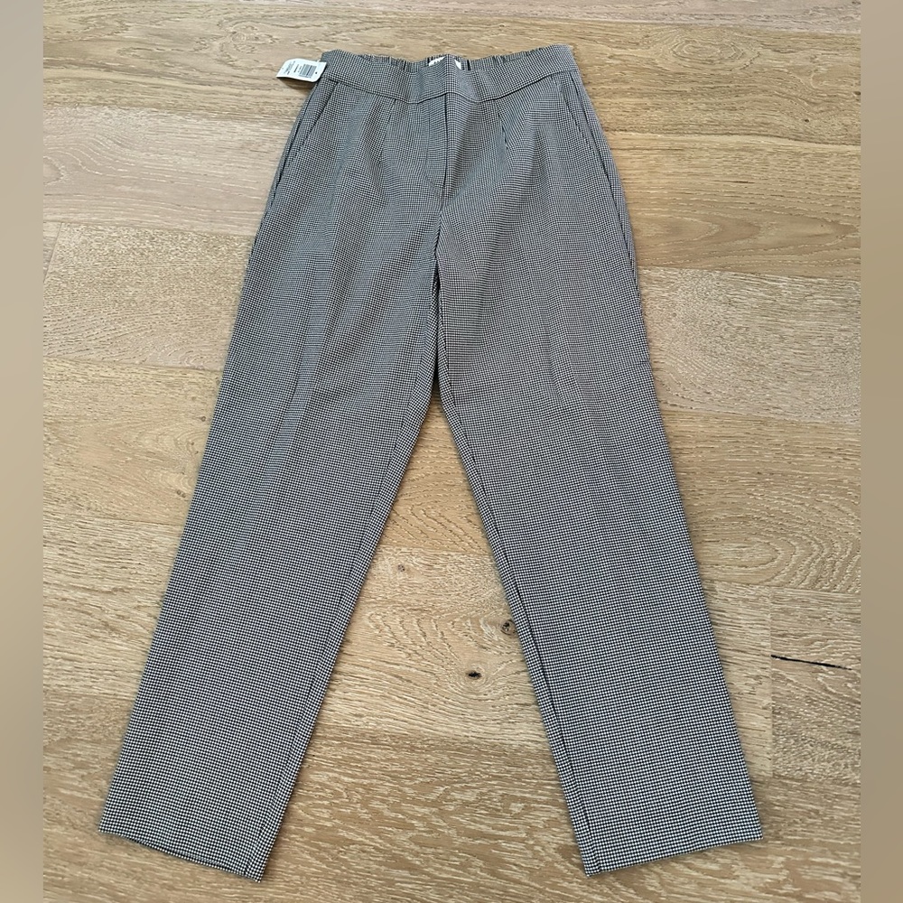 Aritzia Babaton Conan dress pants